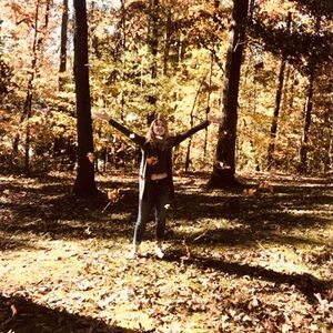 Meet your Posher, Olivia